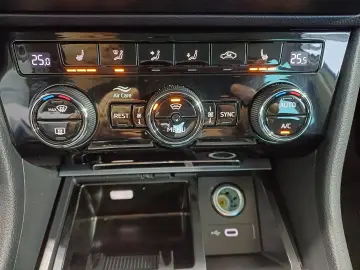 SKODA SUPERB 1.5 TSI DSG Ambition 150CP