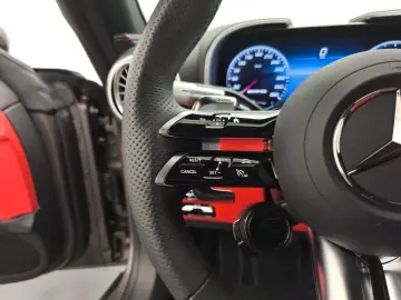 Mercedes-Benz SL 63 AMG