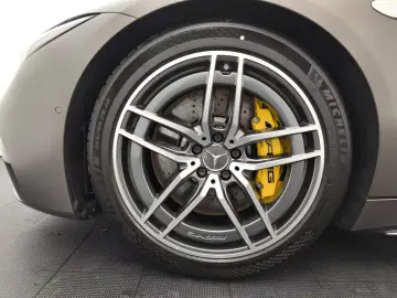 Mercedes-Benz SL 63 AMG