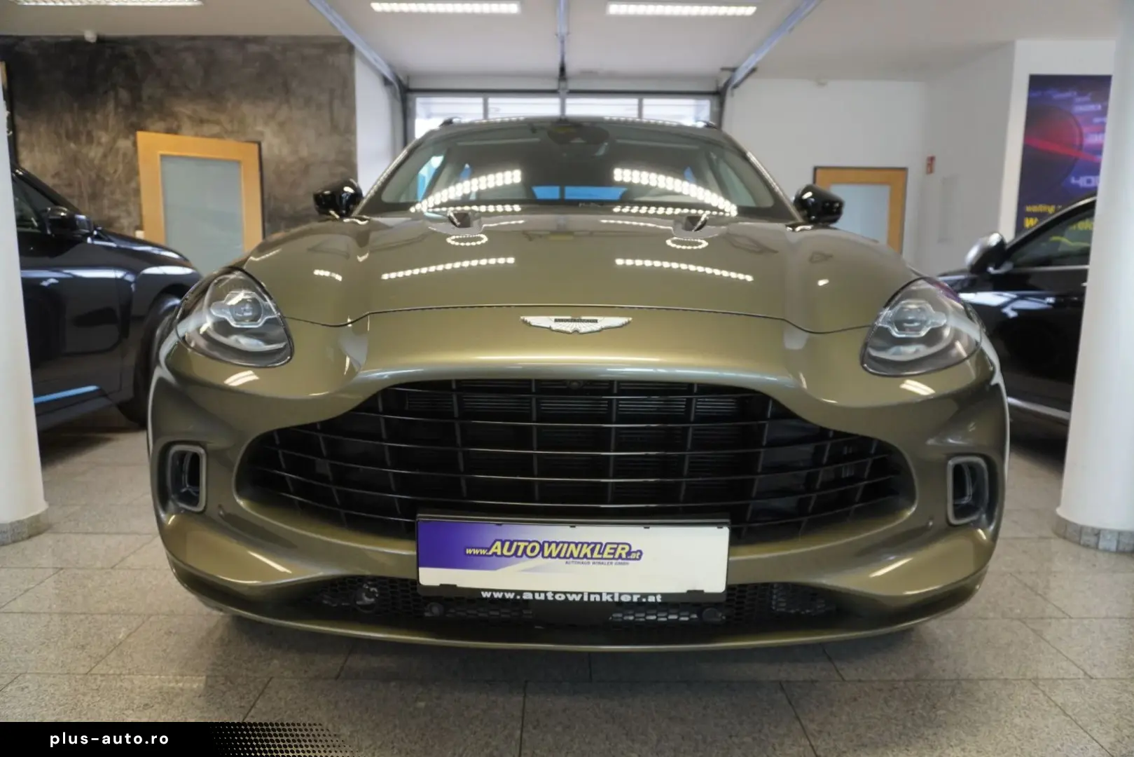 ASTON MARTIN DBX 4.0 V8 Panorama 360  Luftfahrwerk