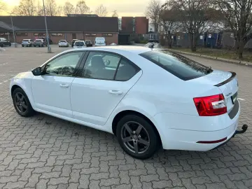 SKODA Octavia TSI DSG