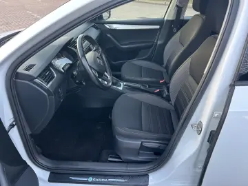 SKODA Octavia TSI DSG