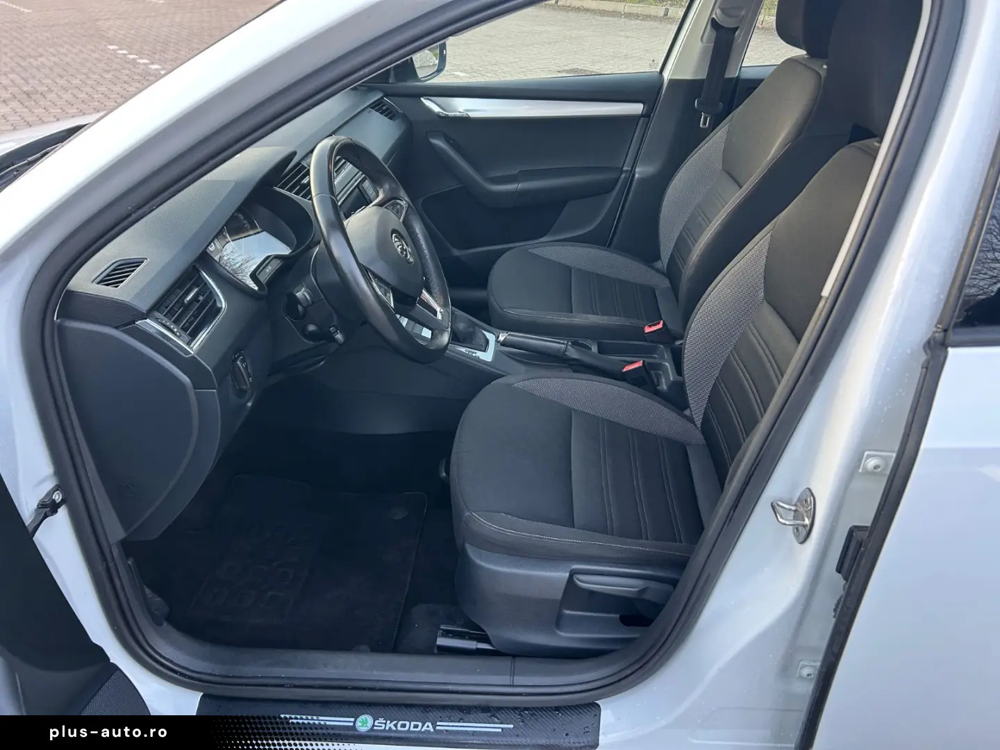 SKODA Octavia TSI DSG