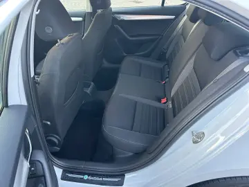 SKODA Octavia TSI DSG