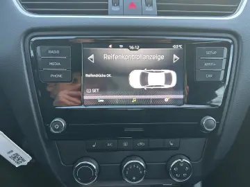 SKODA Octavia TSI DSG