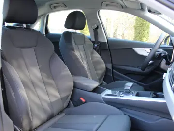 Audi A4 40 TFSI S tronic Advanced