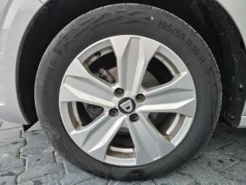 Dacia Logan TCe 90 MT5 Comfort