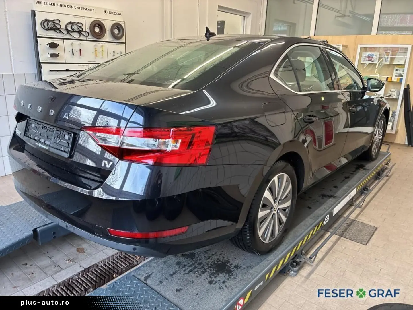 SKODA Superb 1.4 TSI DSG Hybrid