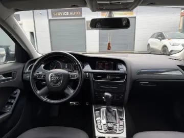 AUDI A4     S-line