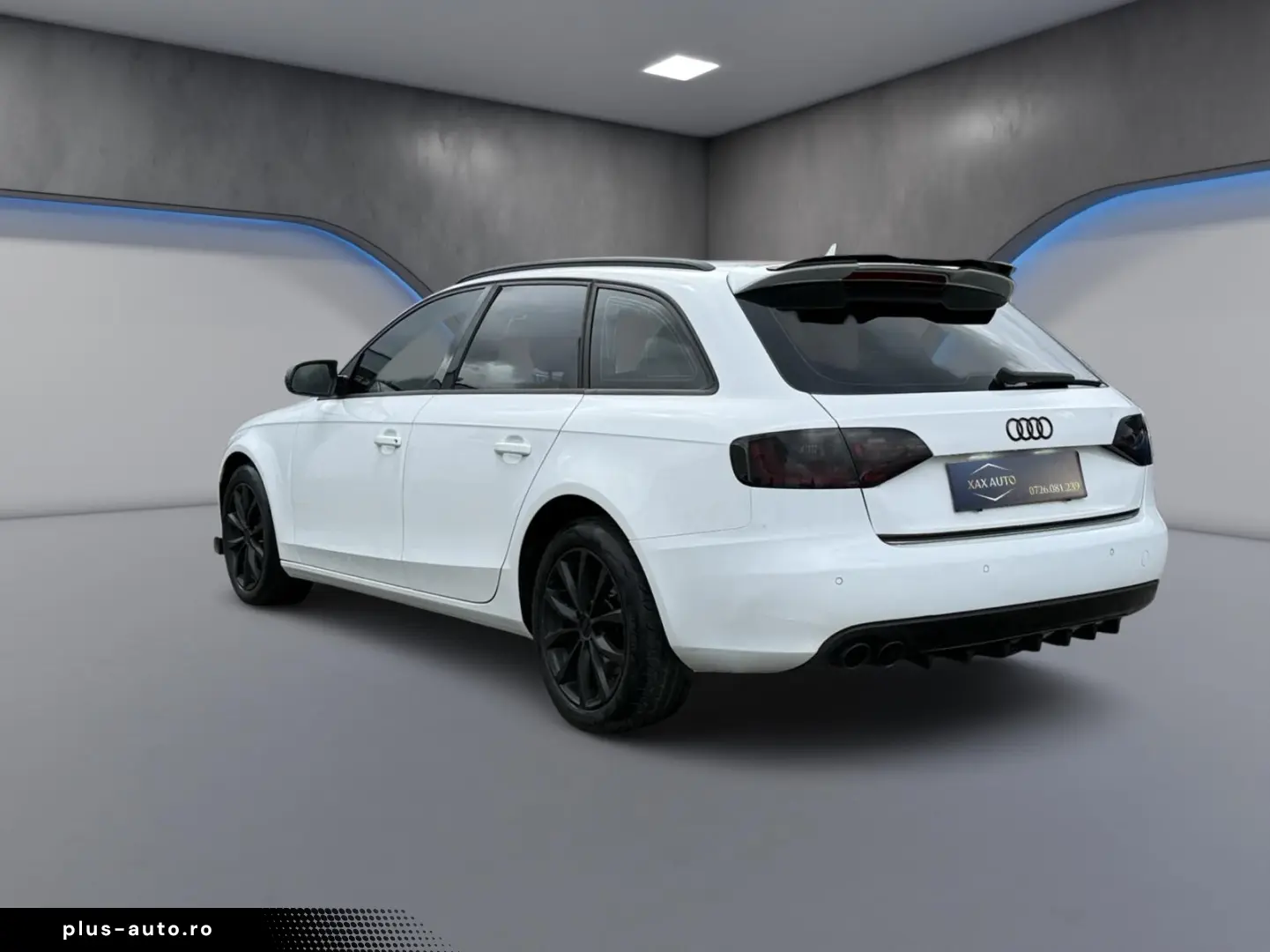 AUDI A4     S-line