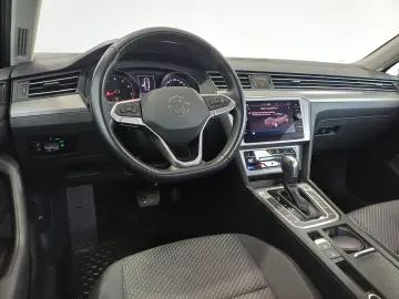 VW Passat Advance1.5 TSI ACT DSG