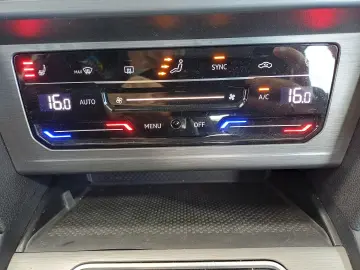 VW Passat Advance1.5 TSI ACT DSG