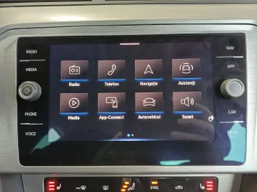 VW Passat Advance1.5 TSI ACT DSG