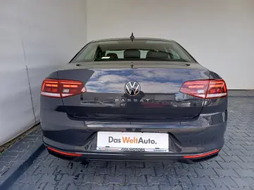 VW Passat Advance1.5 TSI ACT DSG