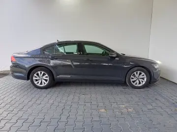 VW Passat Advance1.5 TSI ACT DSG