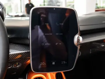 McLaren Elva 36~149 Lift Carbon