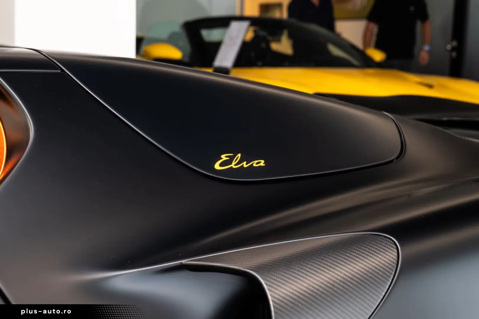 McLaren Elva 36~149 Lift Carbon