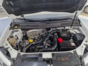 DACIA LOGAN 0.9 TCe 90CP Black & White