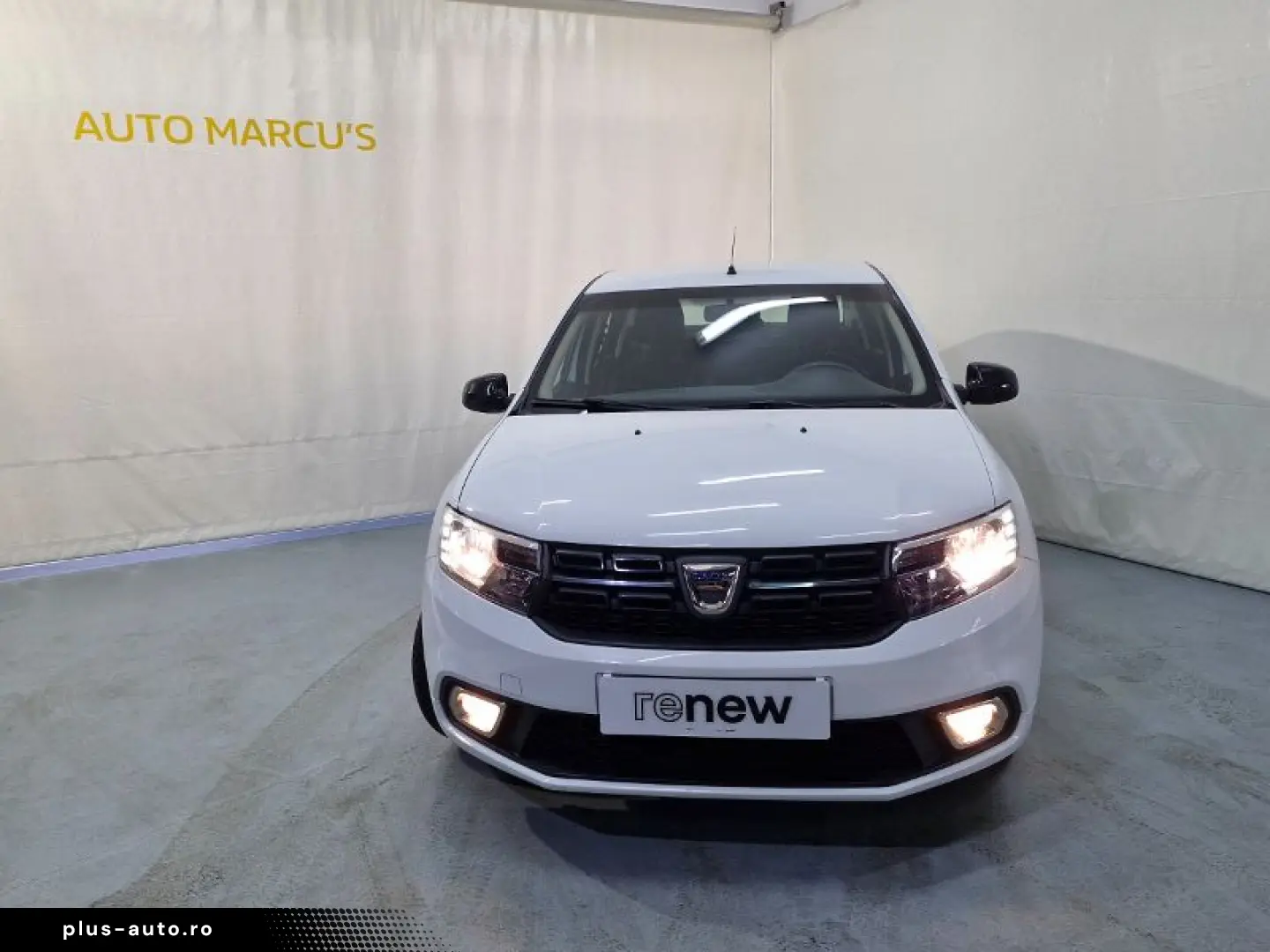 DACIA LOGAN 0.9 TCe 90CP Black & White