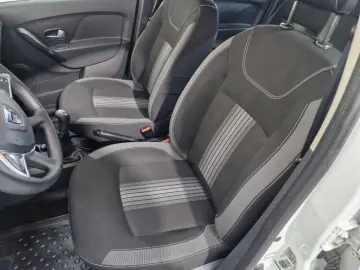 DACIA LOGAN 0.9 TCe 90CP Black & White