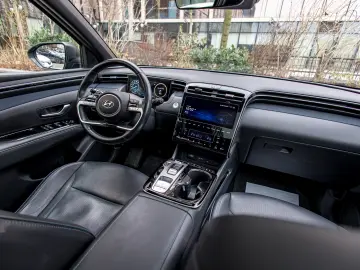 Hyundai Tucson Hybrid Luxury