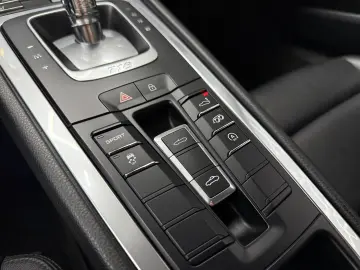 Porsche Boxster 718 PDK