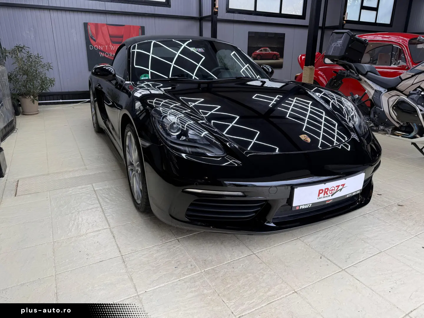 Porsche Boxster 718 PDK