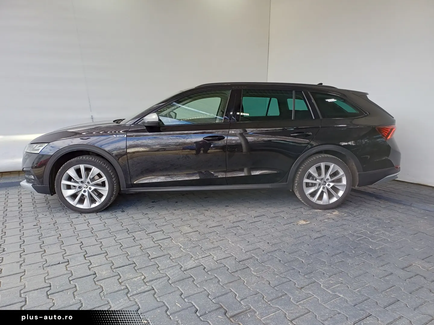 Škoda Octavia Combi SCOUT 2.0 TDI DSG 4x4