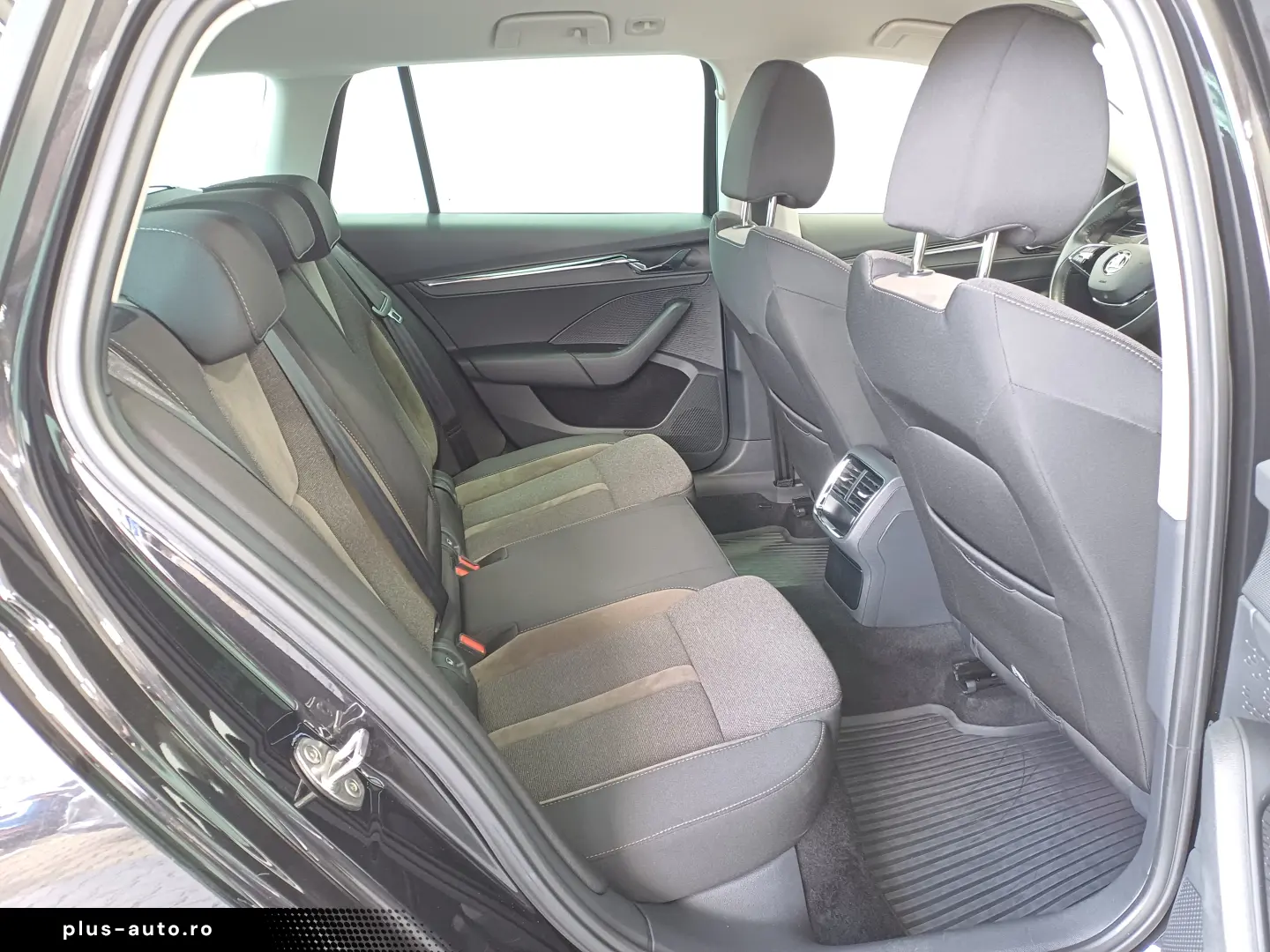 Škoda Octavia Combi SCOUT 2.0 TDI DSG 4x4