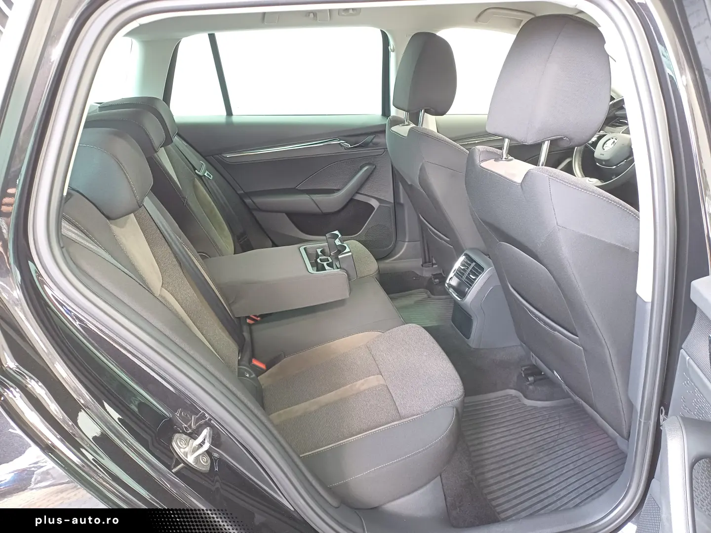 Škoda Octavia Combi SCOUT 2.0 TDI DSG 4x4