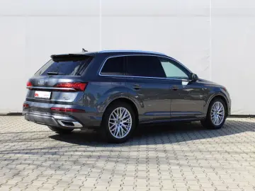 Audi Q7 S line 50 TDI Quattro