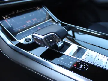 Audi Q7 S line 50 TDI Quattro