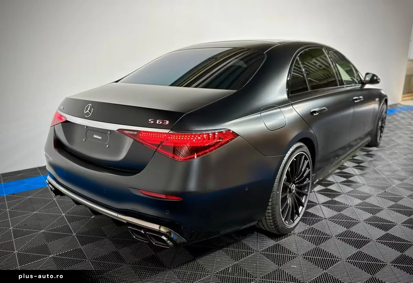 Mercedes-Benz S 63 AMG