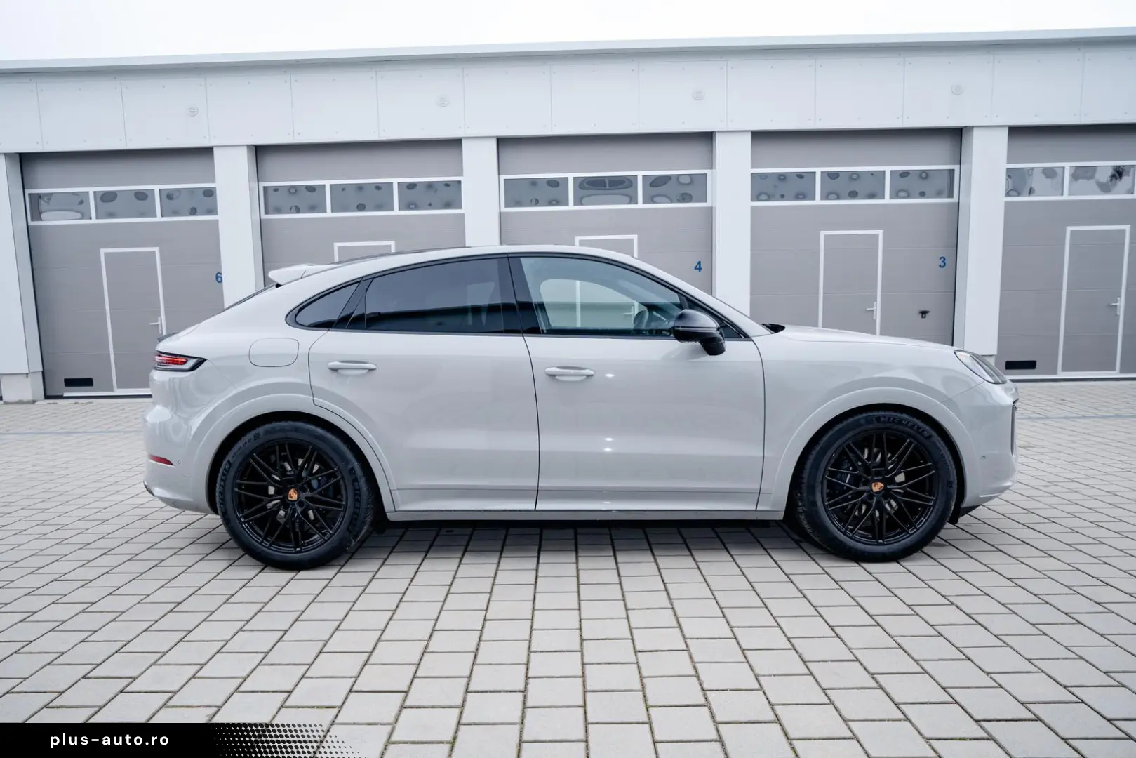 Porsche Cayenne Coupe Black Edition
