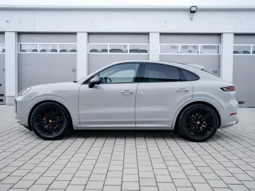 Porsche Cayenne Coupe Black Edition