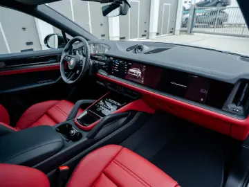 Porsche Cayenne Coupe Black Edition