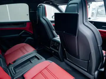 Porsche Cayenne Coupe Black Edition