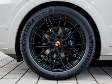 Porsche Cayenne Coupe