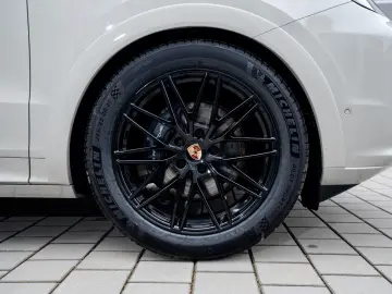 Porsche Cayenne Coupe