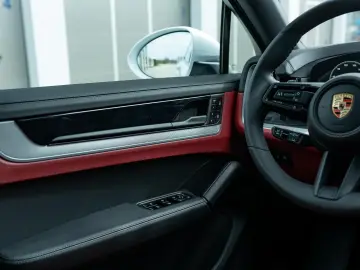 Porsche Cayenne Coupe