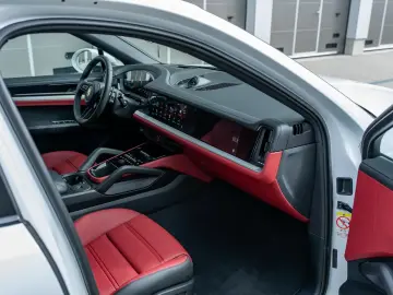 Porsche Cayenne Coupe