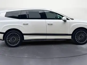 Hyundai IONIQ 9 110 kWh 4WD Uniq