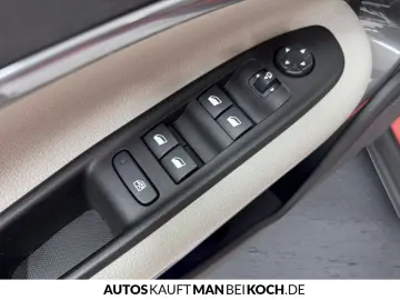 FIAT 600 HYBRID La Prima SHZ TEMPO NAVI KAMERA LED BT