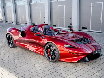 McLaren Elva