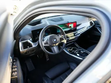 BMW X5 xDrive30d M-Sport 20  AHK ACC H&K KoZg K360