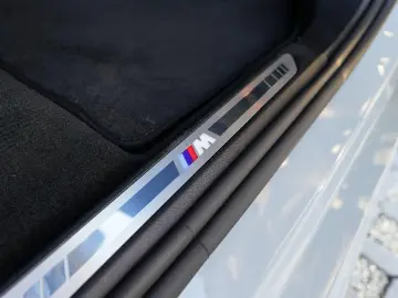 BMW X5 xDrive30d M-Sport 20  AHK ACC H&K KoZg K360