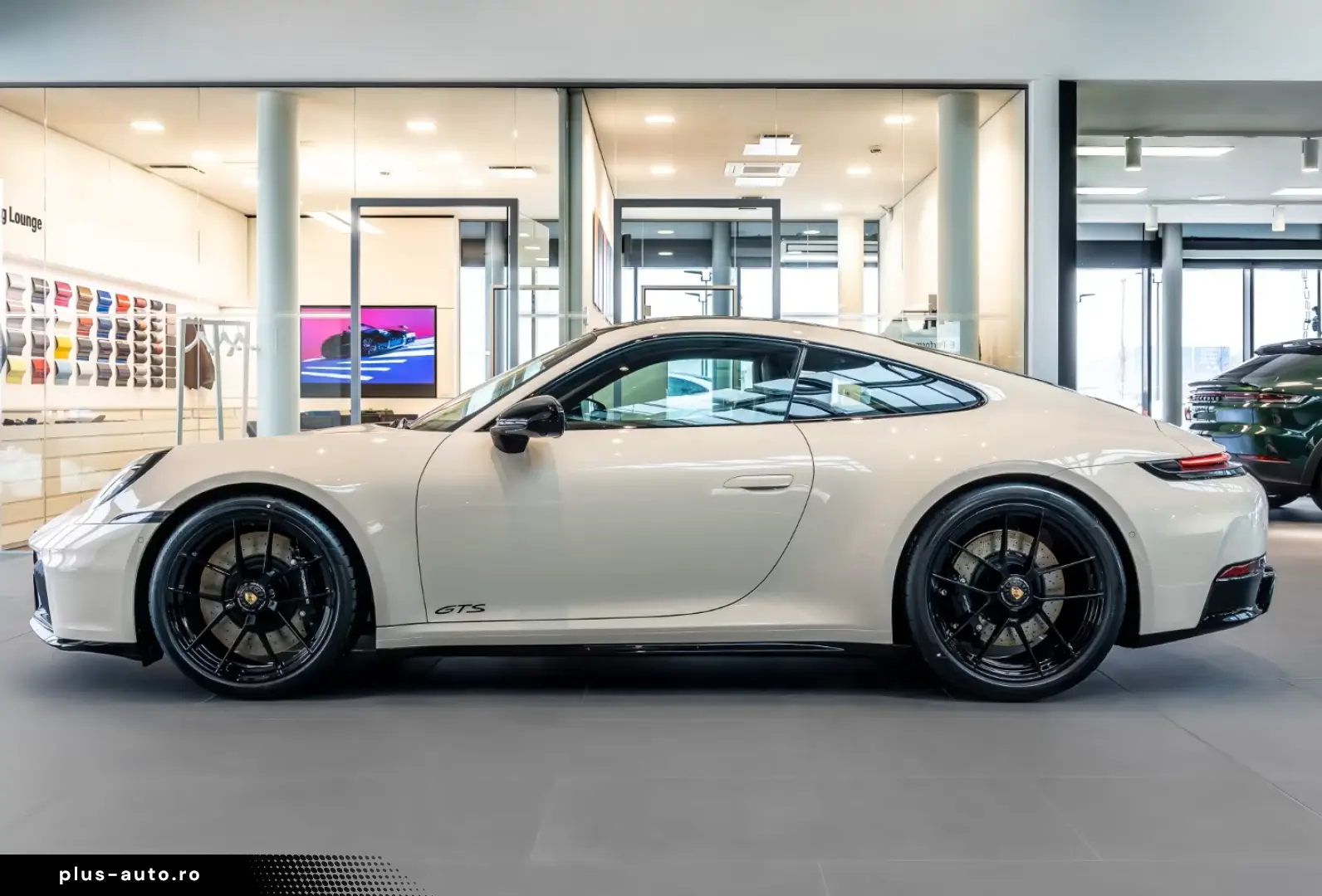 Porsche 992 911 Carrera GTS Burmester