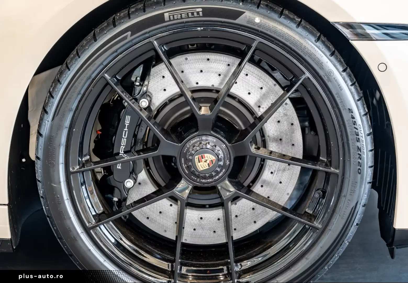 Porsche 992 911 Carrera GTS Burmester