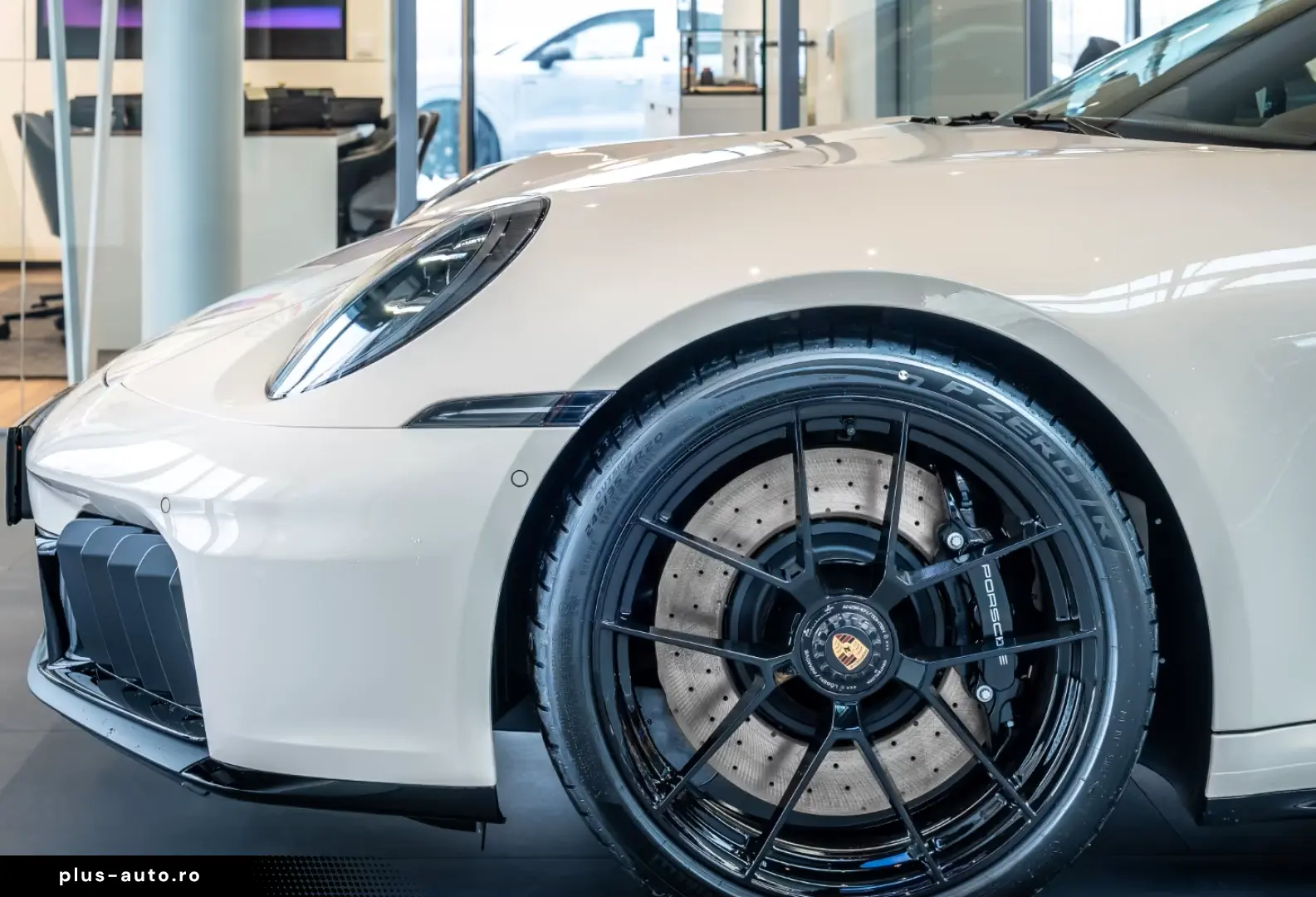 Porsche 992 911 Carrera GTS Burmester