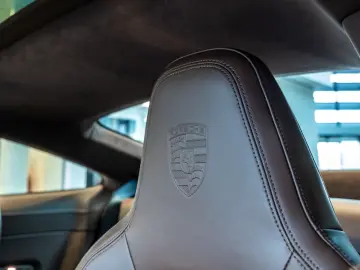 Porsche 992 911 Carrera GTS Burmester